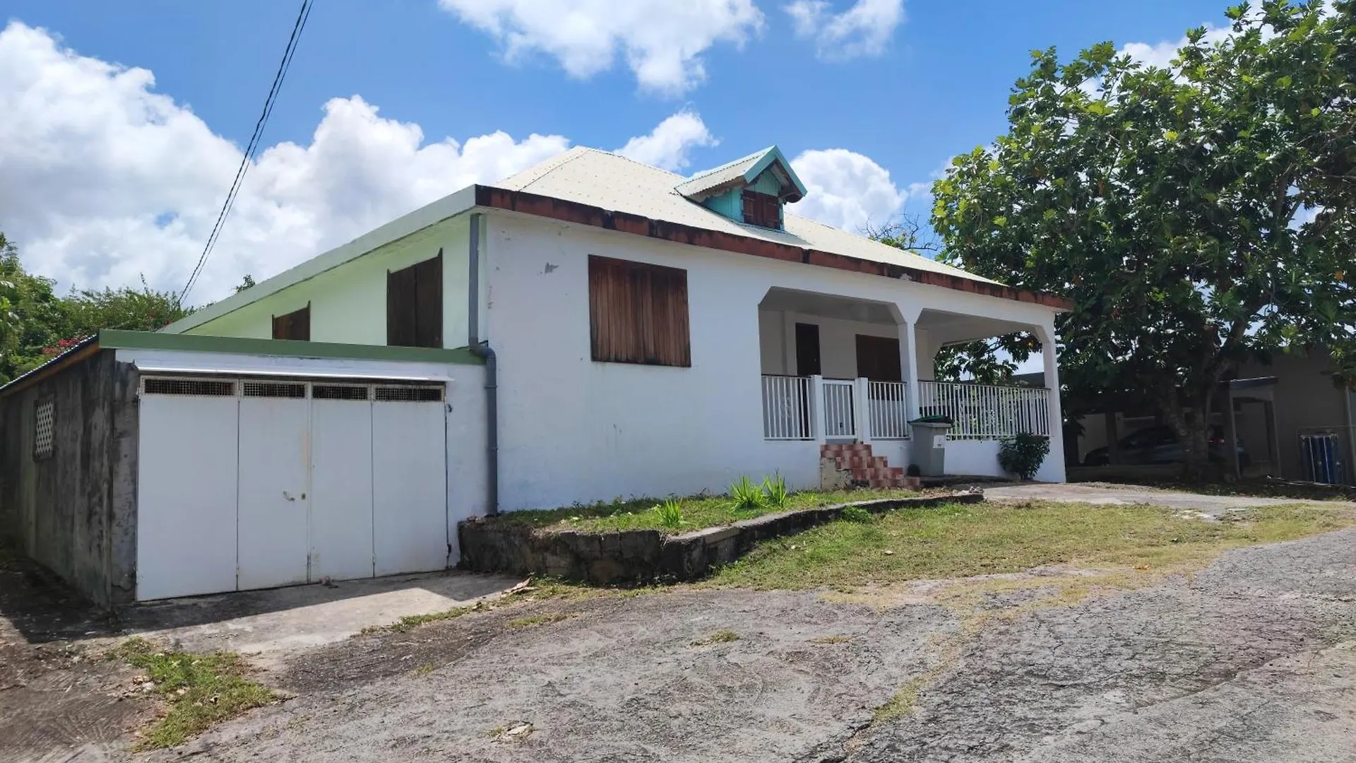 Maison Familiale Jeanne Le Moule Location Saisonniere 4 - 7 Pers